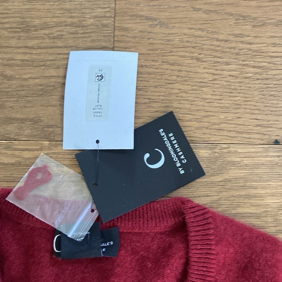NWT - C by Bloomingdale’s Women’s Cashmere Crewneck Sweater - Picture 2 of 11
